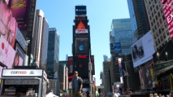 (2017-07-16-102) USA - New York - Time Square
